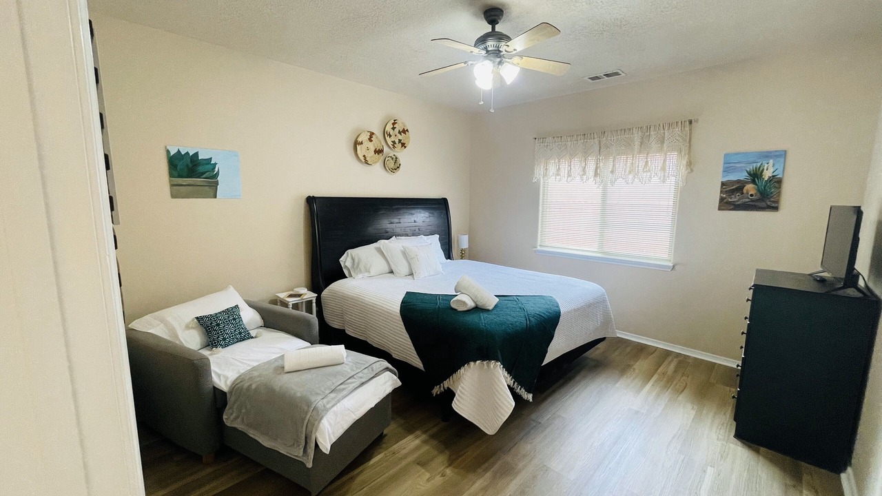 Photo of Bedroom in Albuquerque