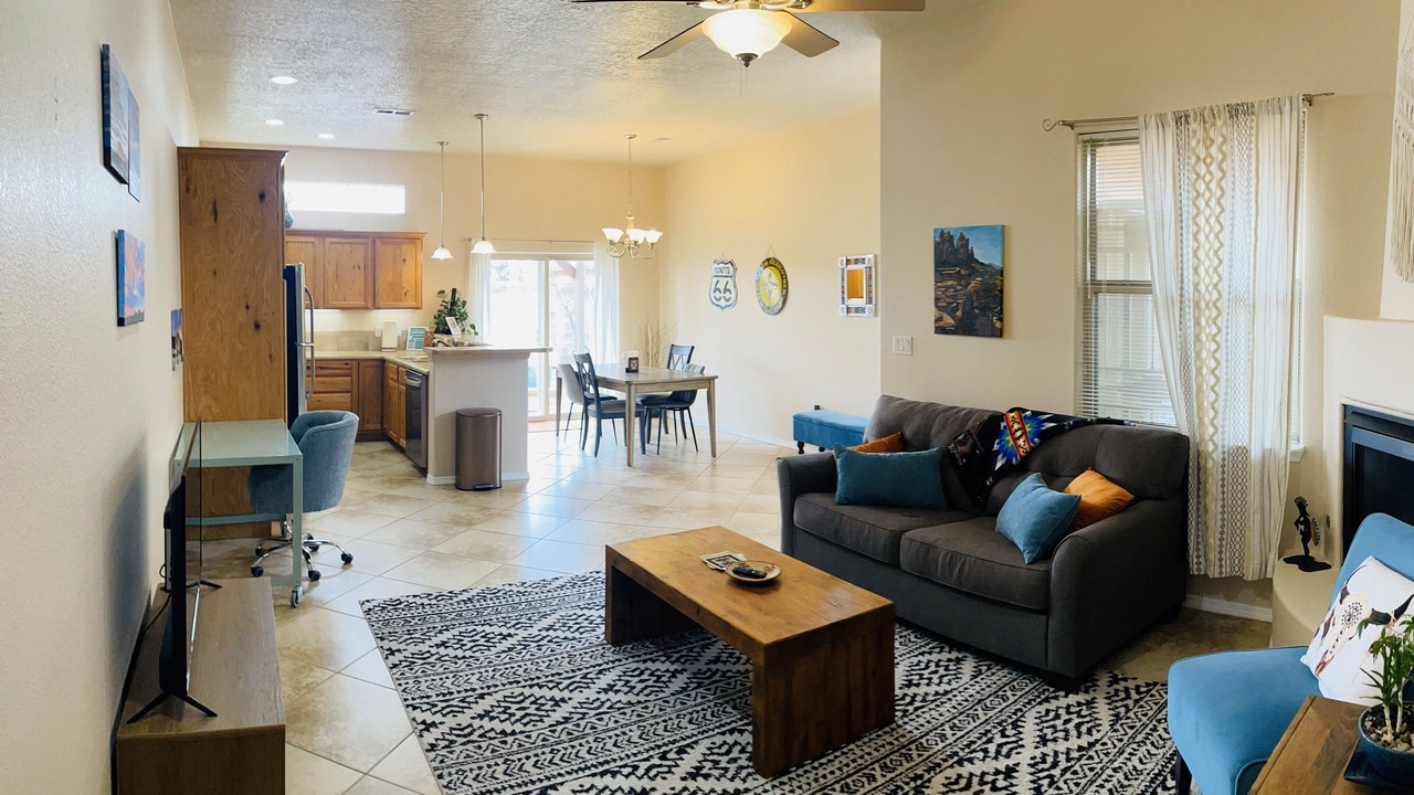Photo of Livingroom in Albuquerque