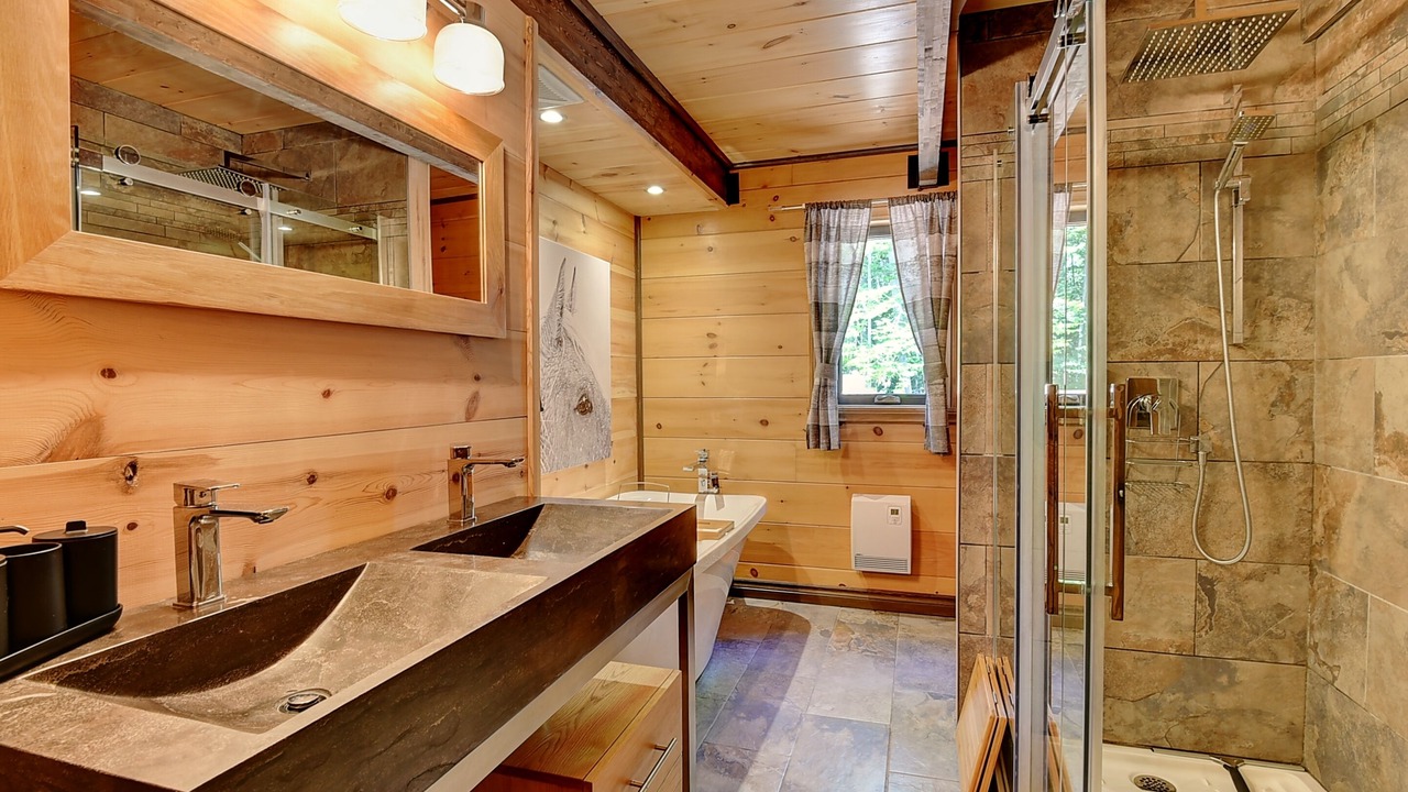 Photo of Bathroom in Saint-Calixte