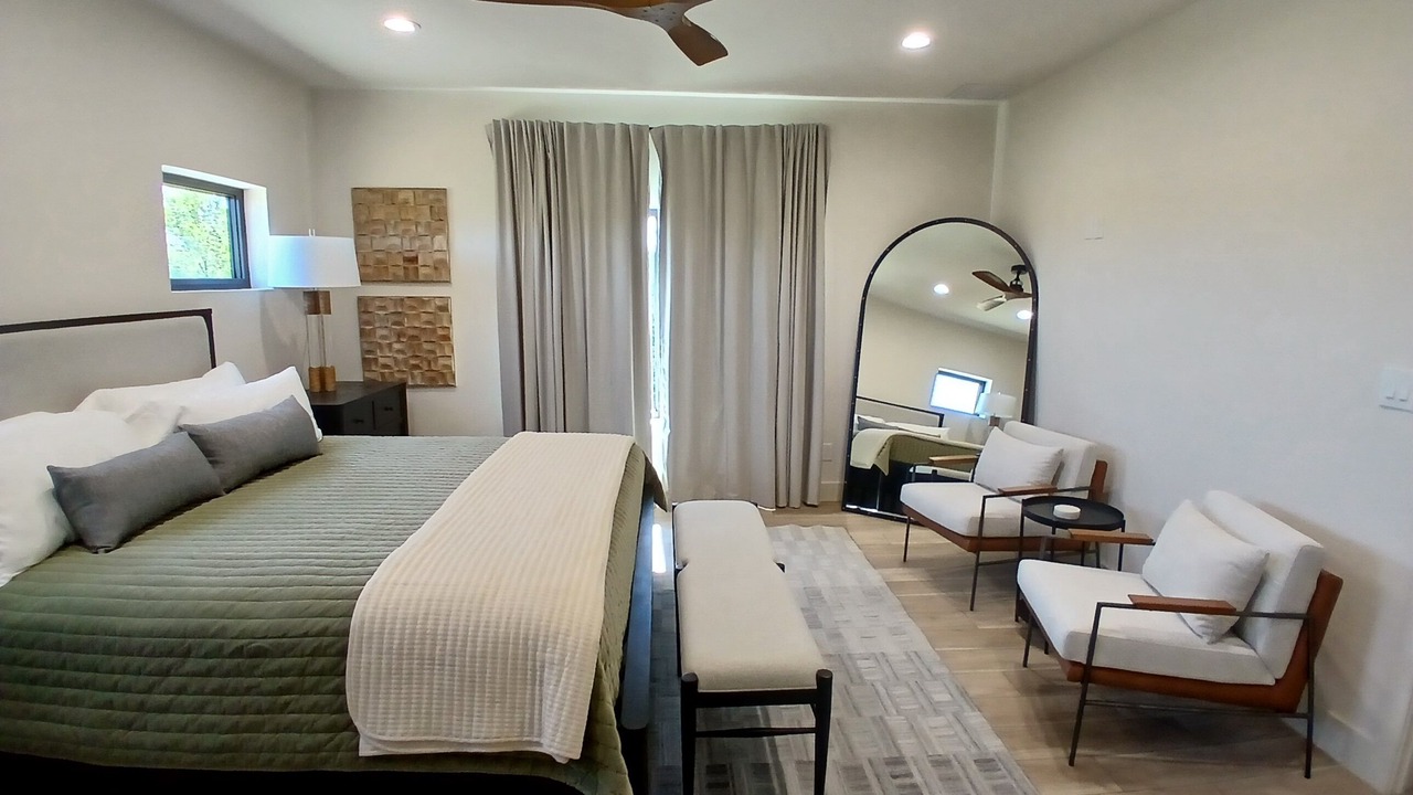 Photo of Bedroom in Gordon