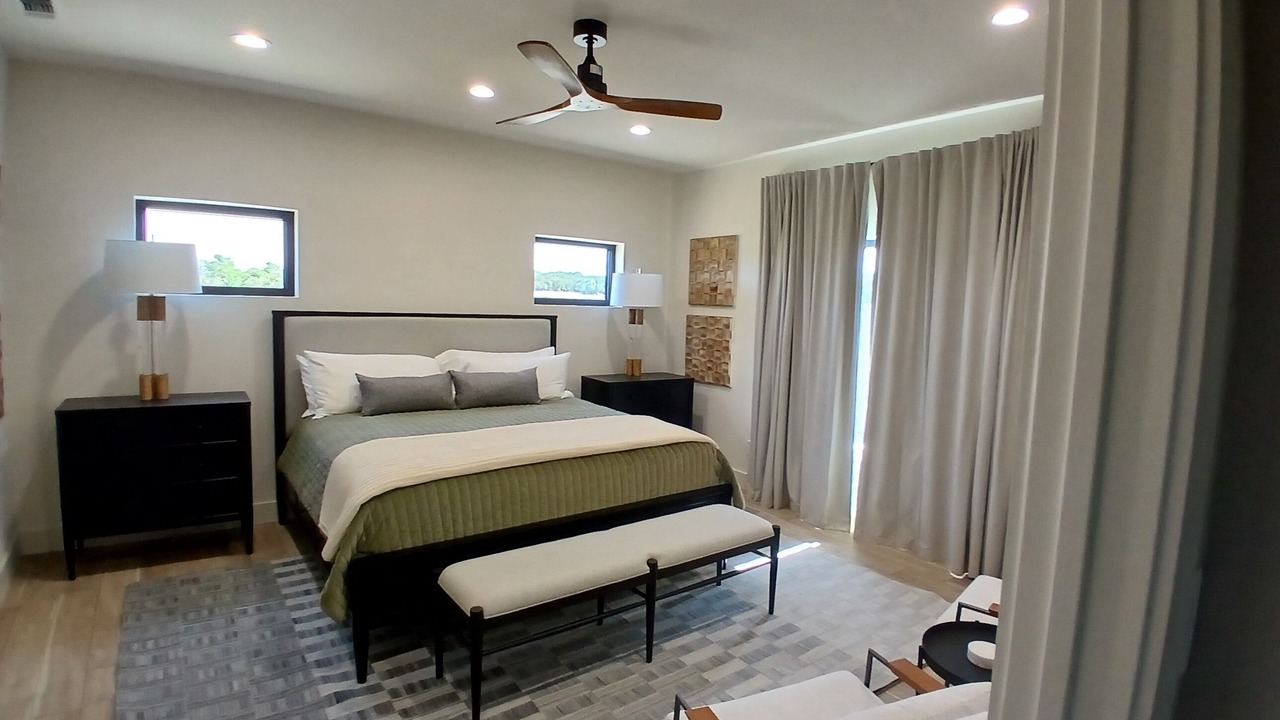 Photo of Bedroom in Gordon