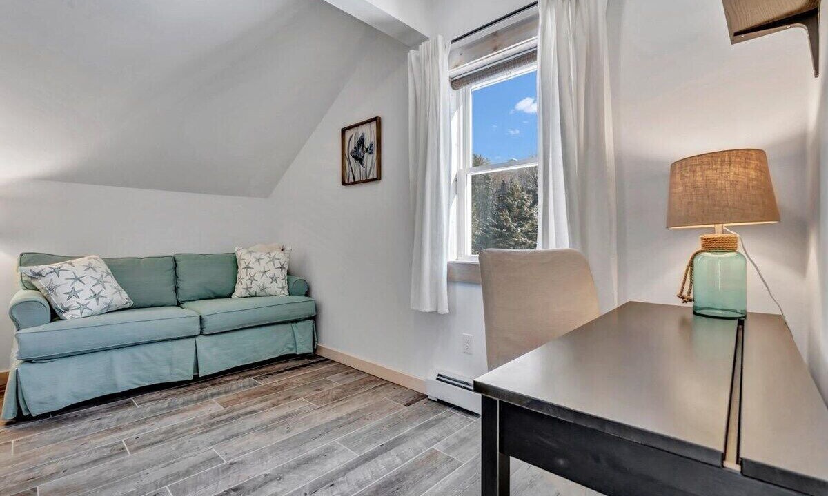 Photo of Livingroom in Owls Head
