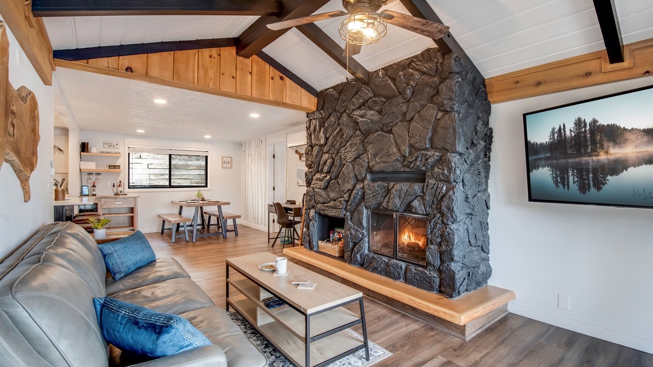 Photo of Outdoor in Hauser