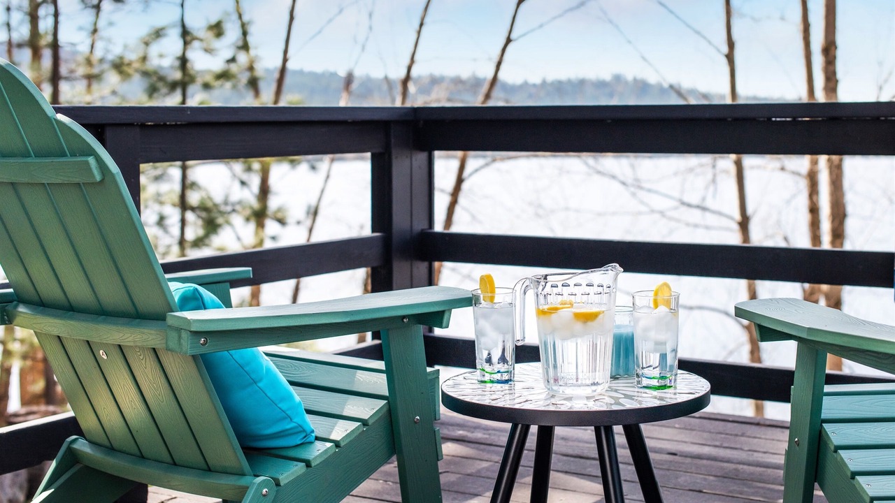 Photo of Others in Hauser