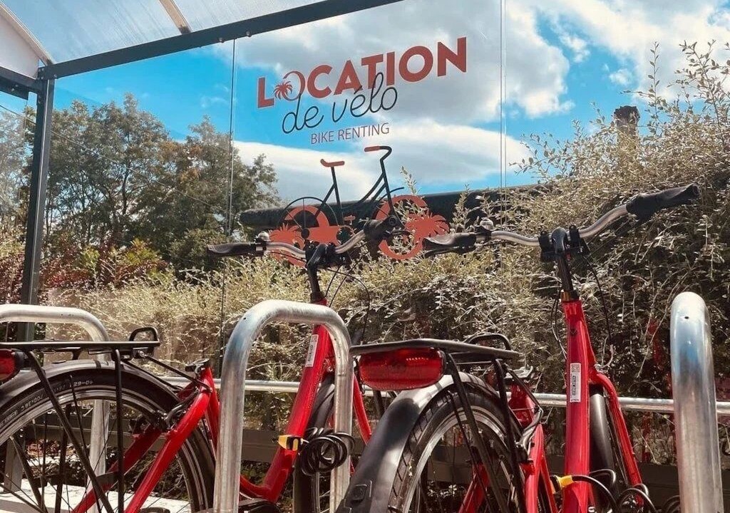 Photo of Others in Saint-Gaultier