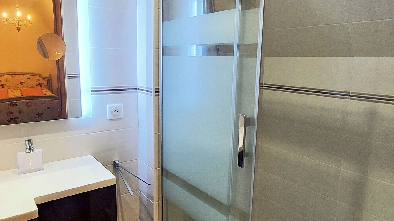 Photo of Bathroom in Octeville-sur-Mer
