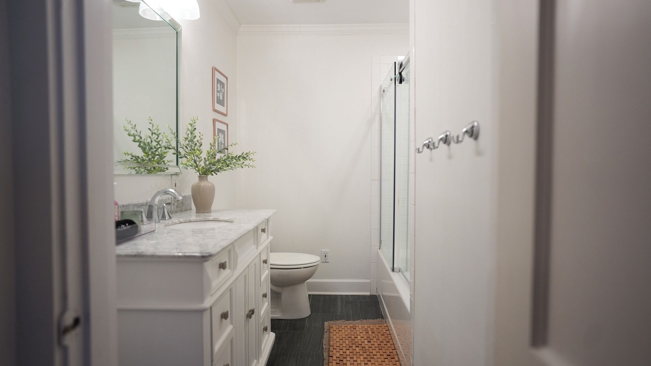 Photo of Bathroom in Broadmoor