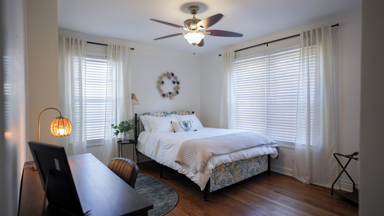Photo of Bedroom in Broadmoor