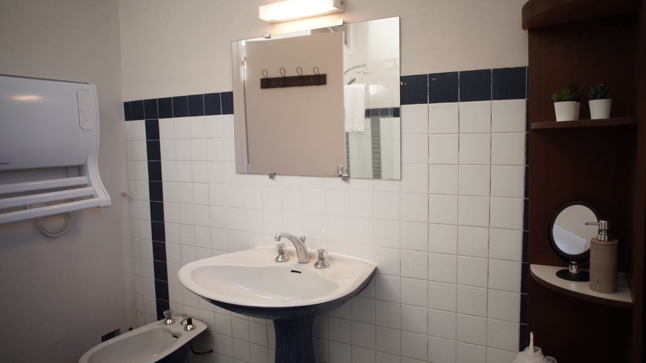 Photo of Bathroom in Barran