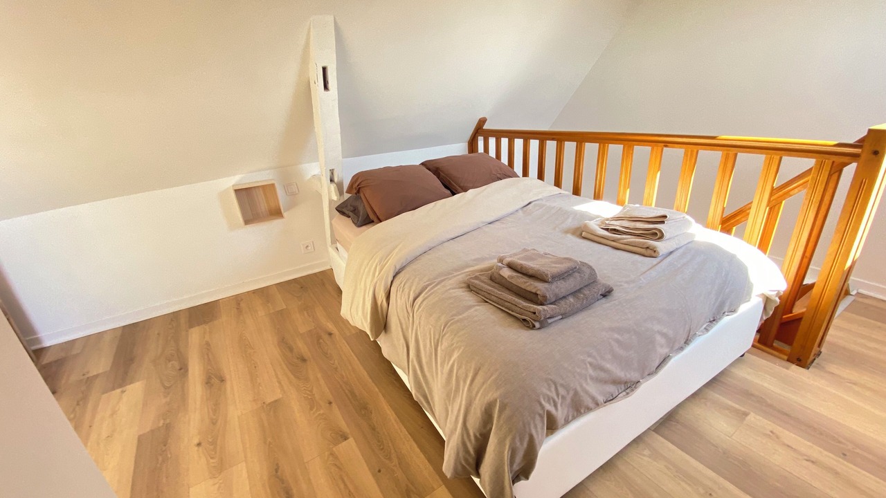 Photo of Bedroom in Margny-les-Compiegne