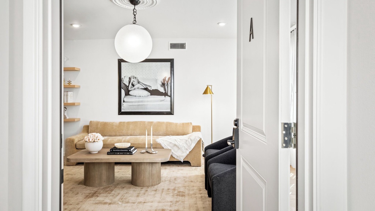 Photo of Livingroom in South Central Houston