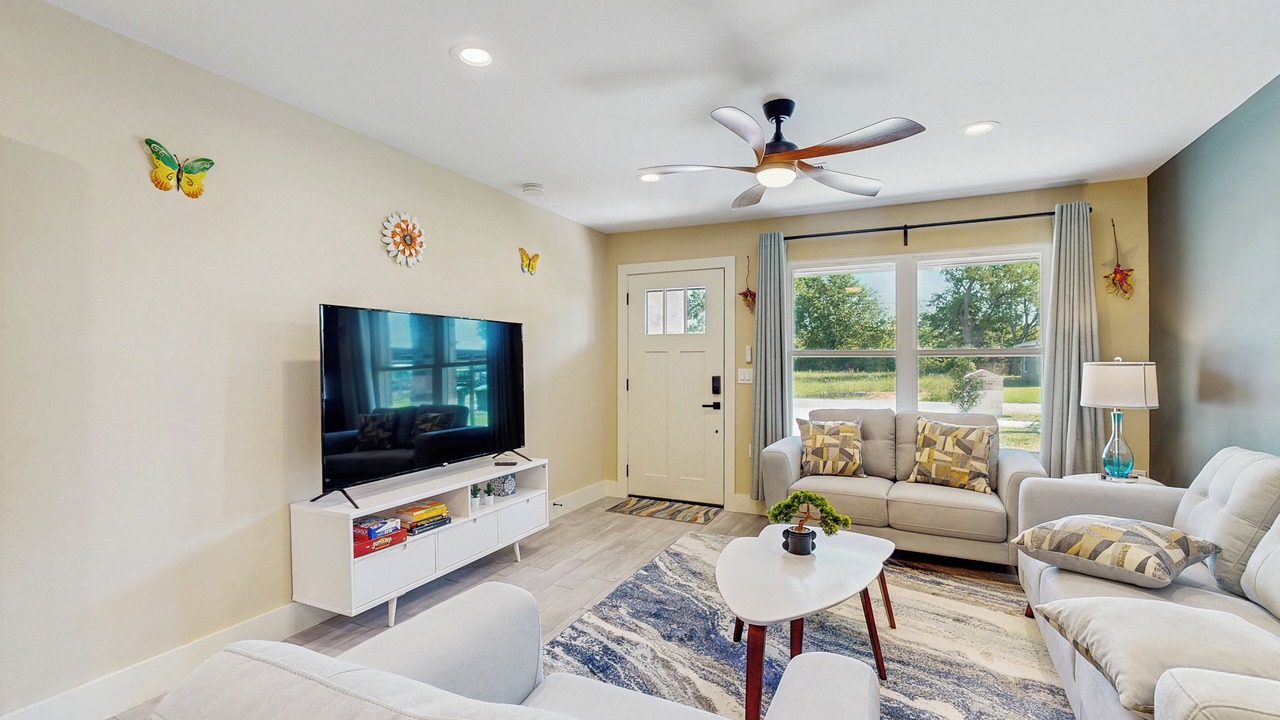 Photo of Livingroom in Southeast Houston