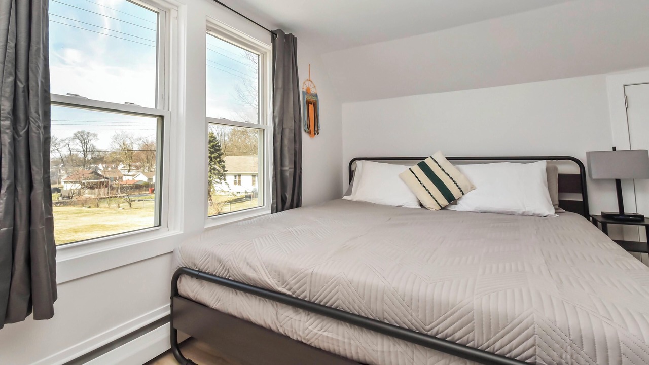 Photo of Bedroom in Peoria Heights
