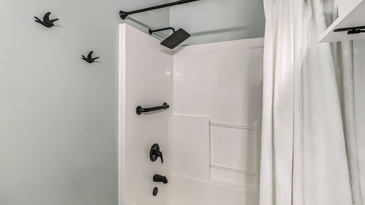 Photo of Bathroom in Newnata