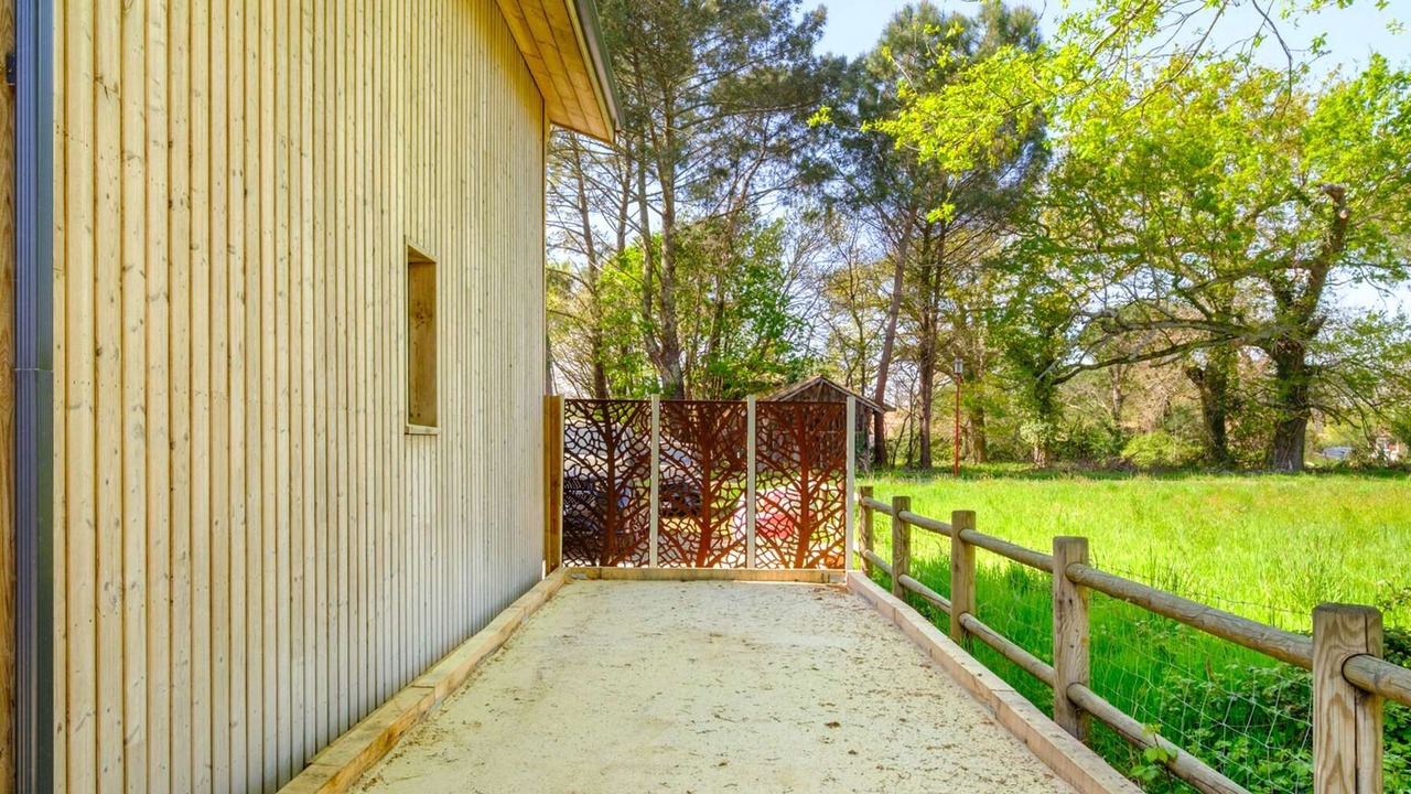 Photo of Outdoor in Gastes