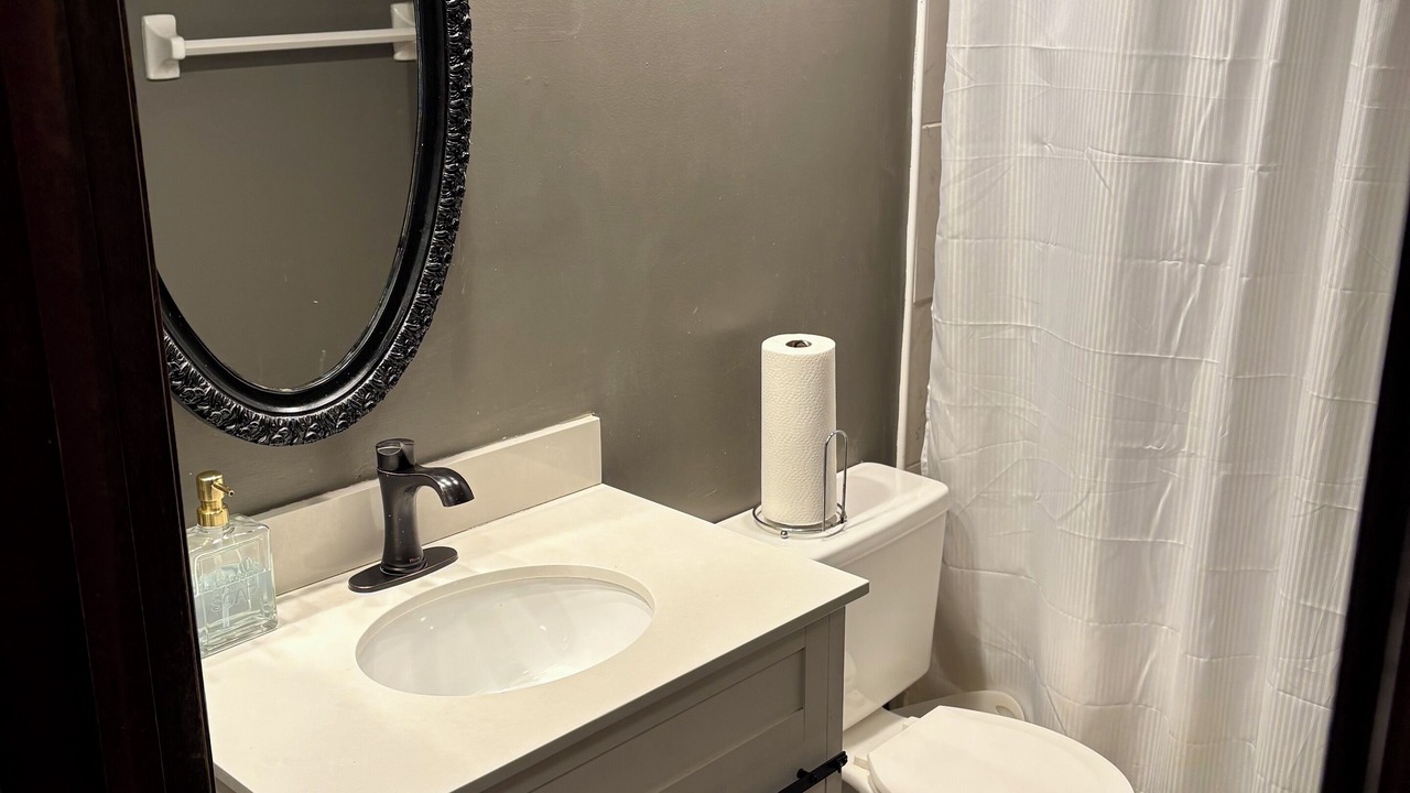 Photo of Bathroom in Gahanna