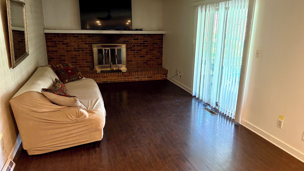 Photo of Livingroom in Gahanna