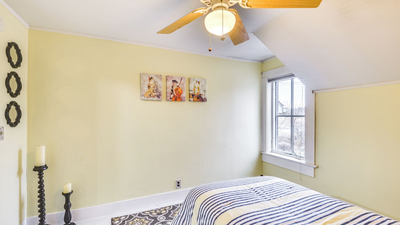 Photo of Bedroom in Cape Vincent