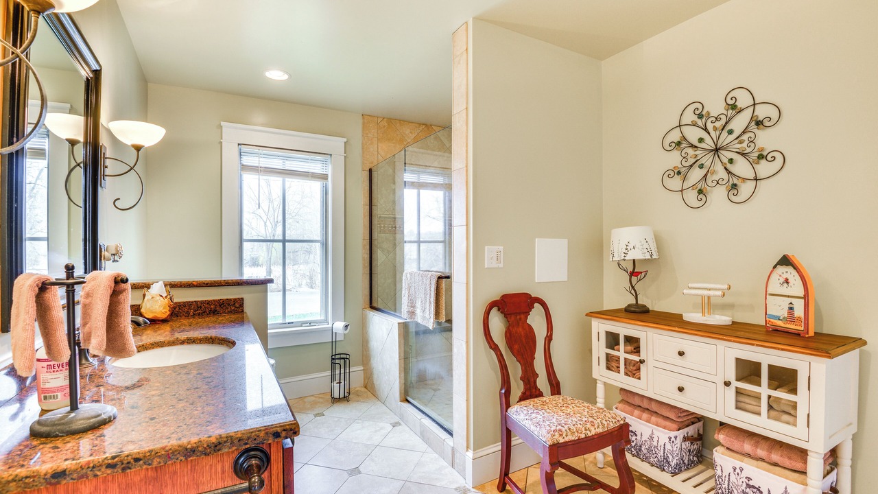 Photo of Bathroom in Cape Vincent