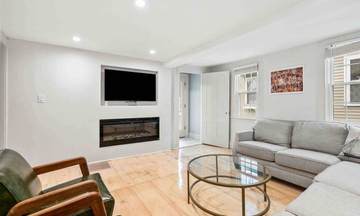 Photo of Livingroom in Newburyport