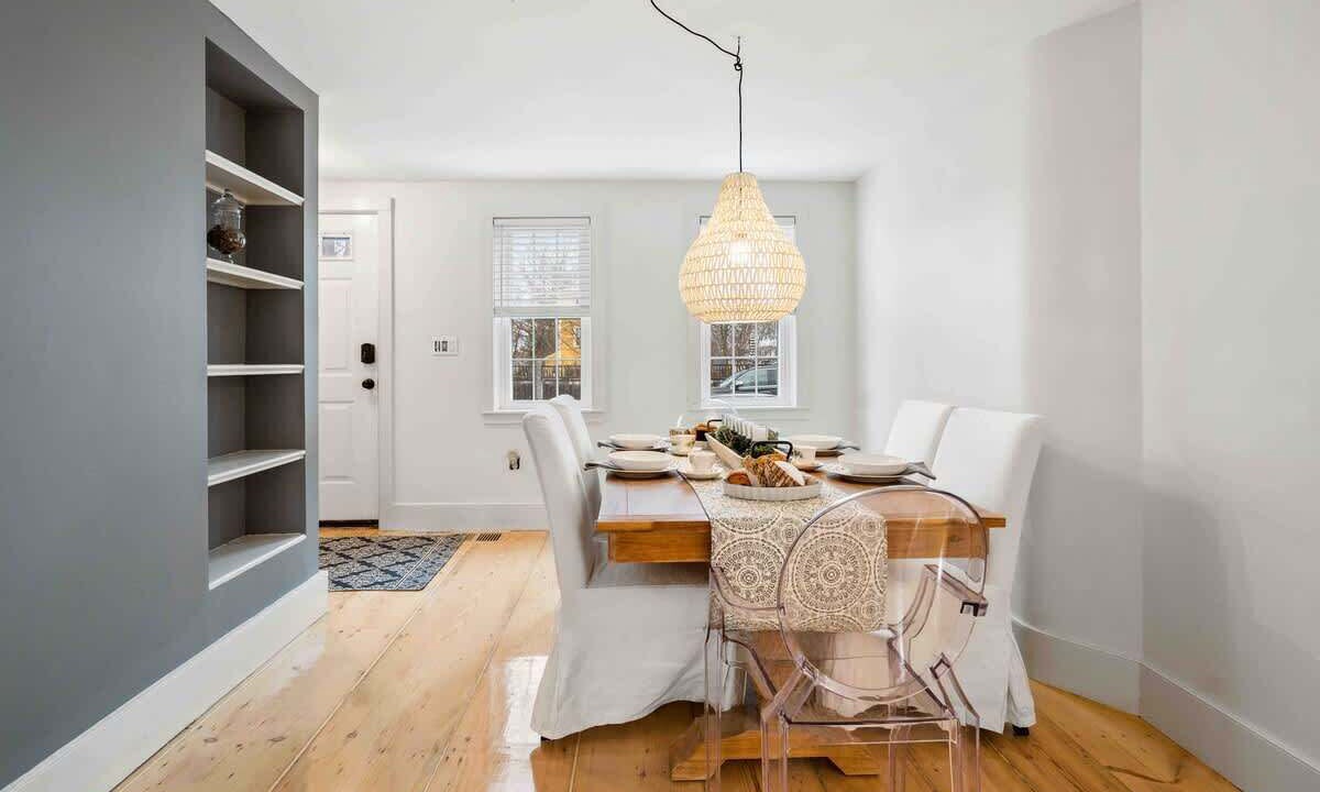 Photo of Bedroom in Newburyport