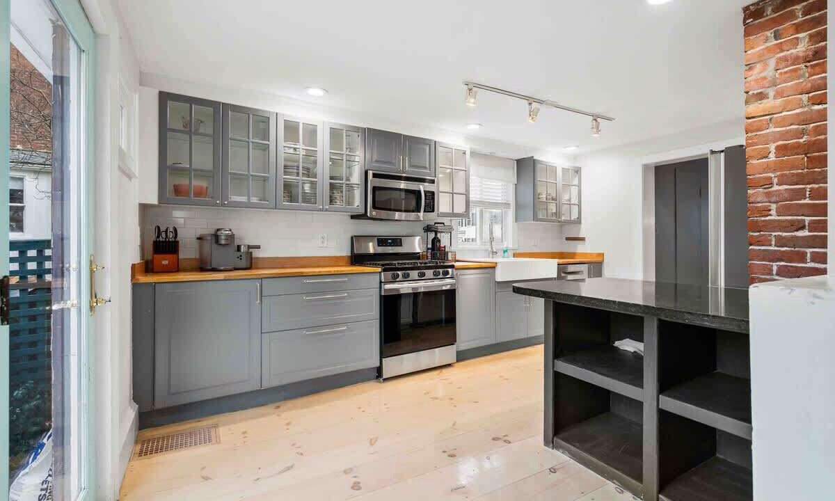 Photo of Others in Newburyport