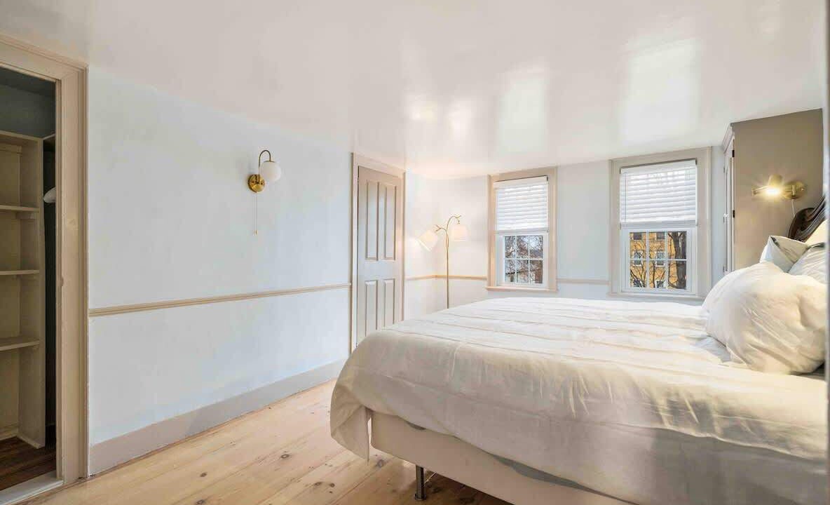 Photo of Bedroom in Newburyport