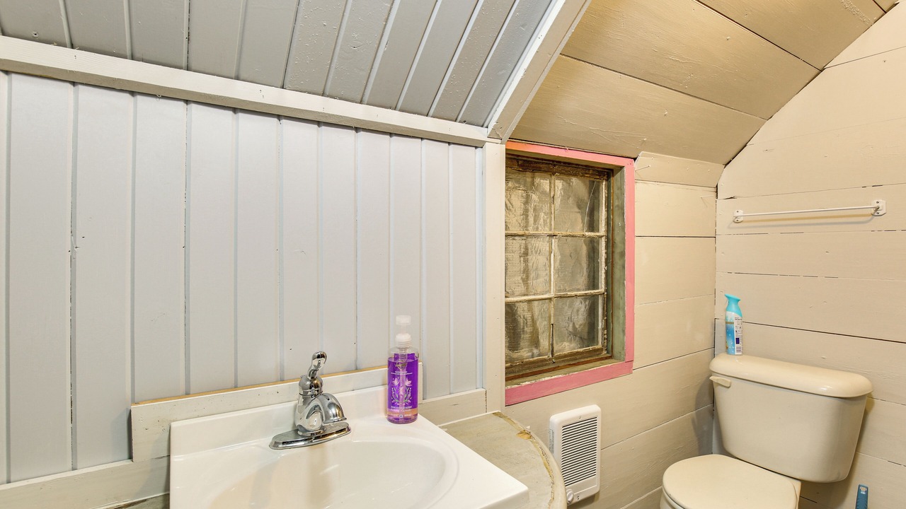 Photo of Bathroom in Perryville