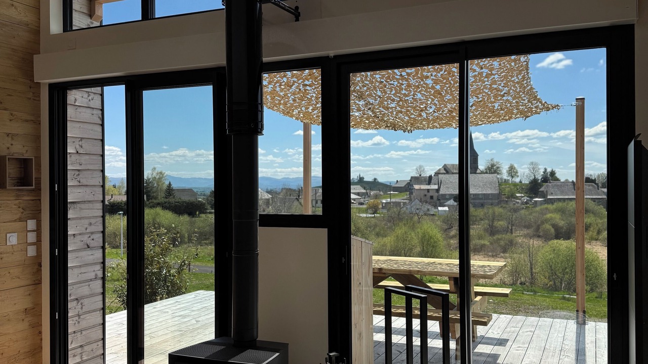 Photo of Livingroom in Saint-Genes-Champespe