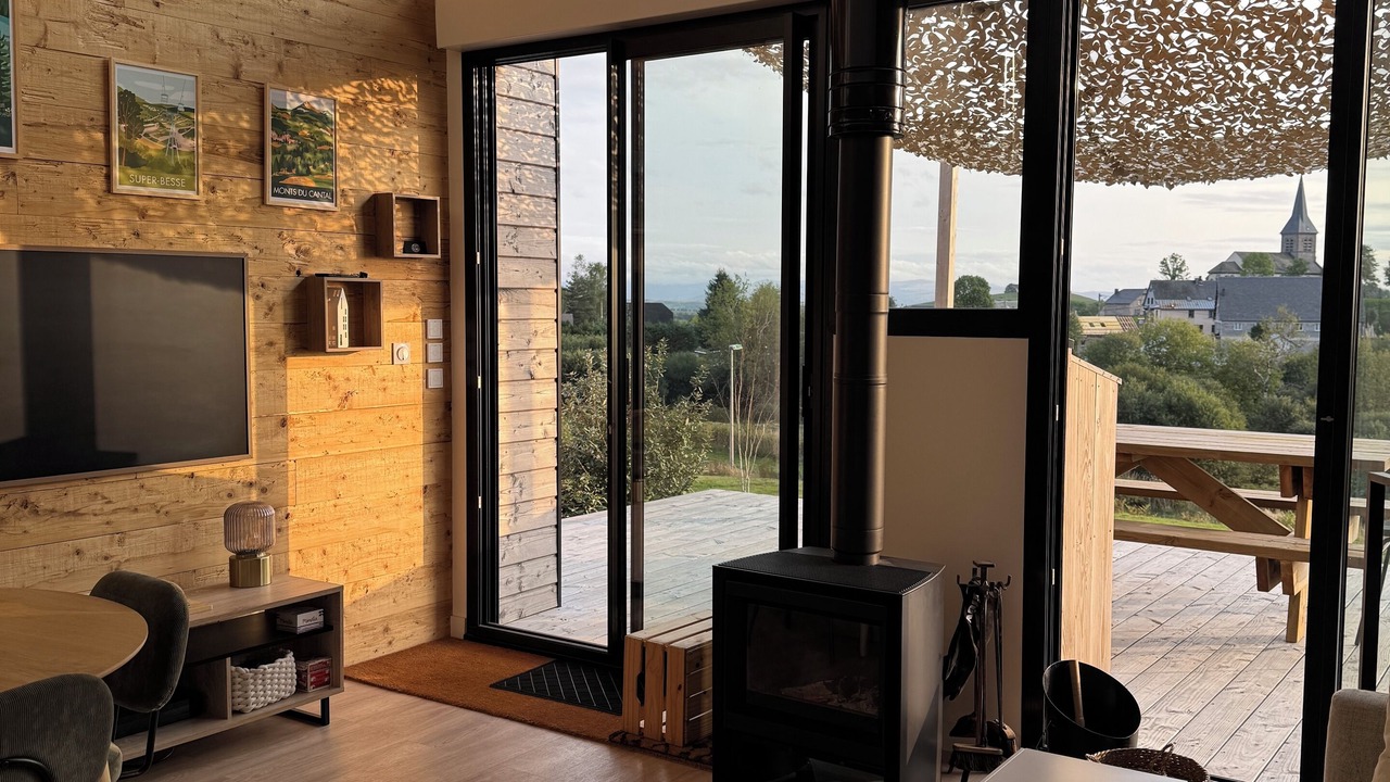 Photo of Livingroom in Saint-Genes-Champespe