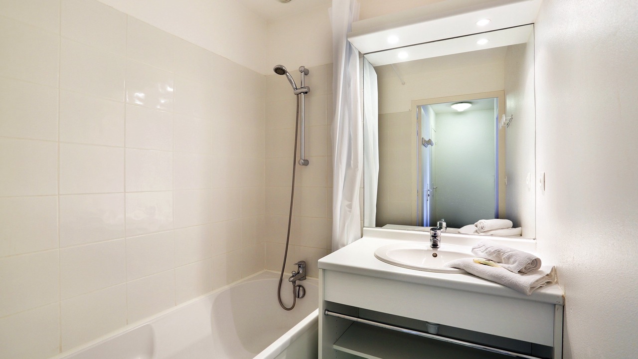Photo of Bathroom in Locmaria-Plouzane
