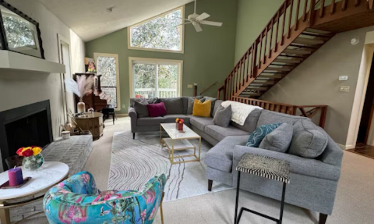 Photo of Livingroom in Killearn Estates