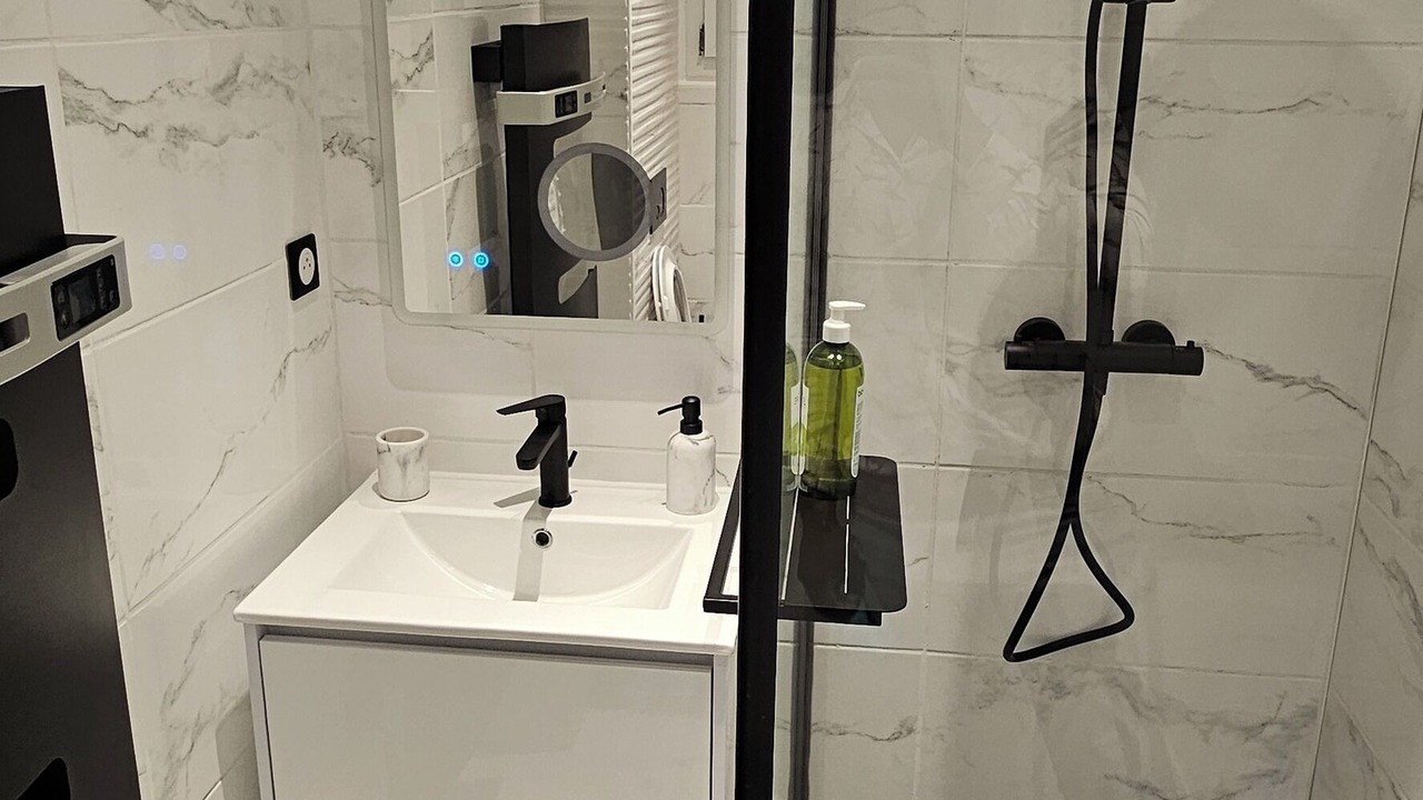 Photo of Bathroom in Saint-Leu