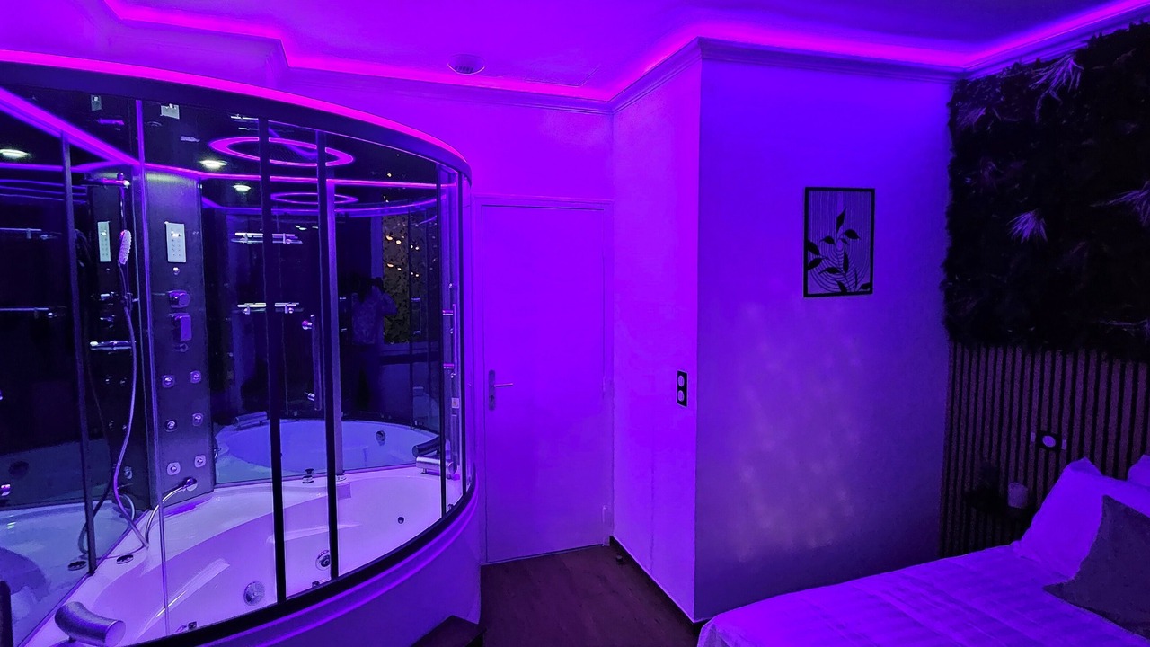 Photo of Bedroom in Saint-Leu