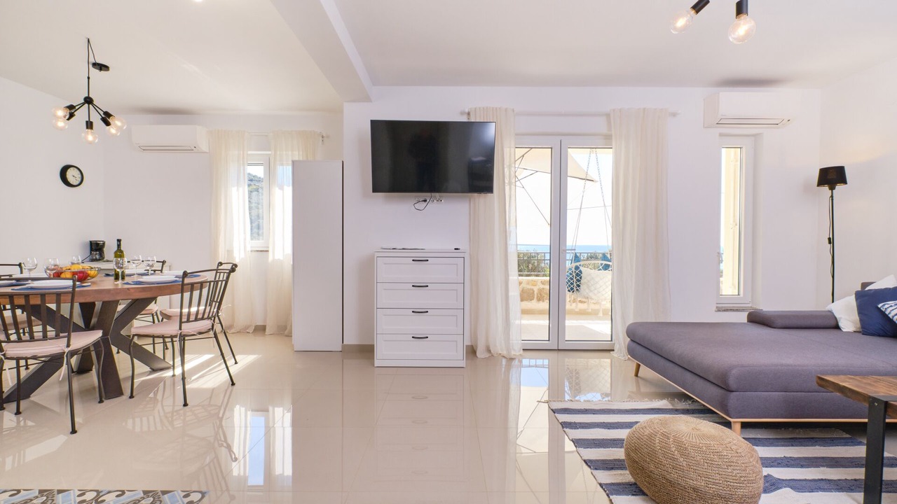 Photo of Livingroom in Miholascica
