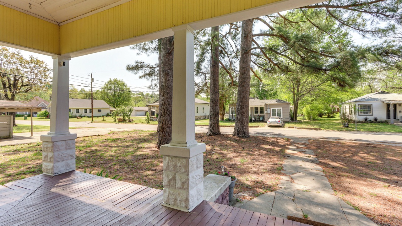 Photo of Outdoor in Clarksville