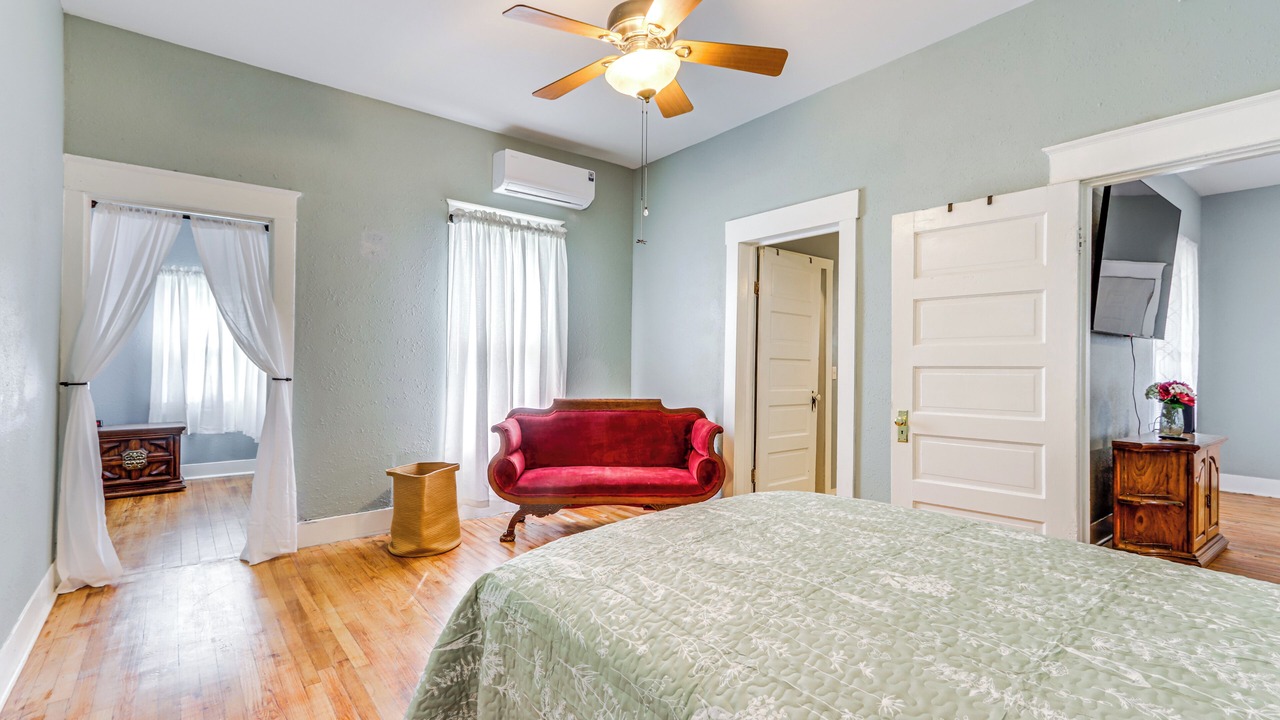 Photo of Bedroom in Clarksville