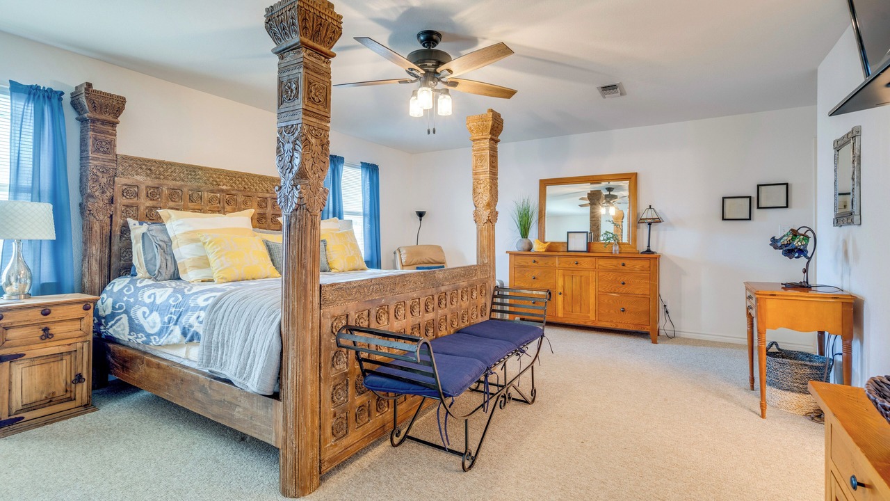 Photo of Bedroom in Horseshoe Bay
