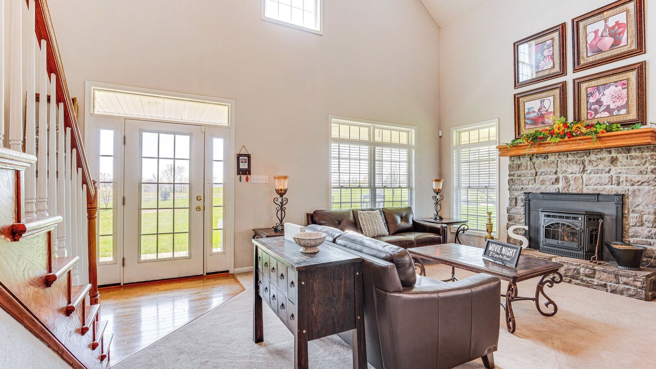 Photo of Livingroom in Warrensburg