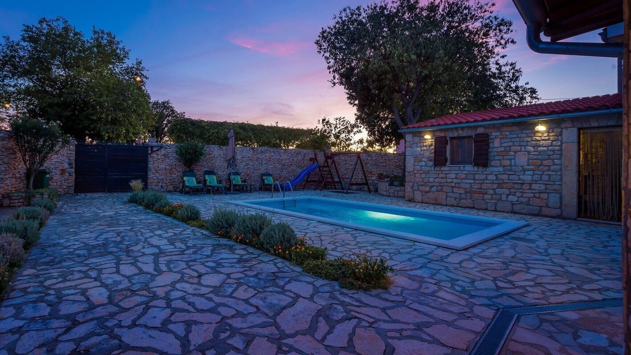 Photo of Outdoor in Promina