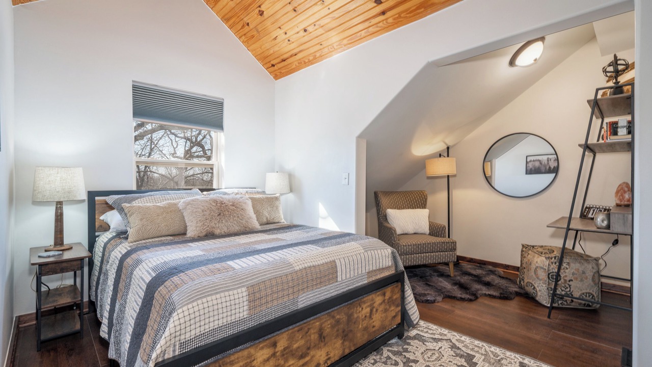 Photo of Bedroom in Bixby