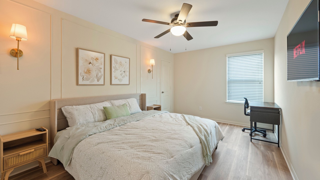 Photo of Bedroom in Humble