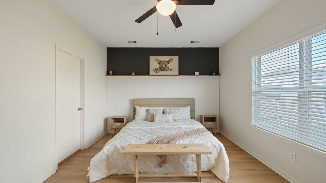 Photo of Bedroom in Humble