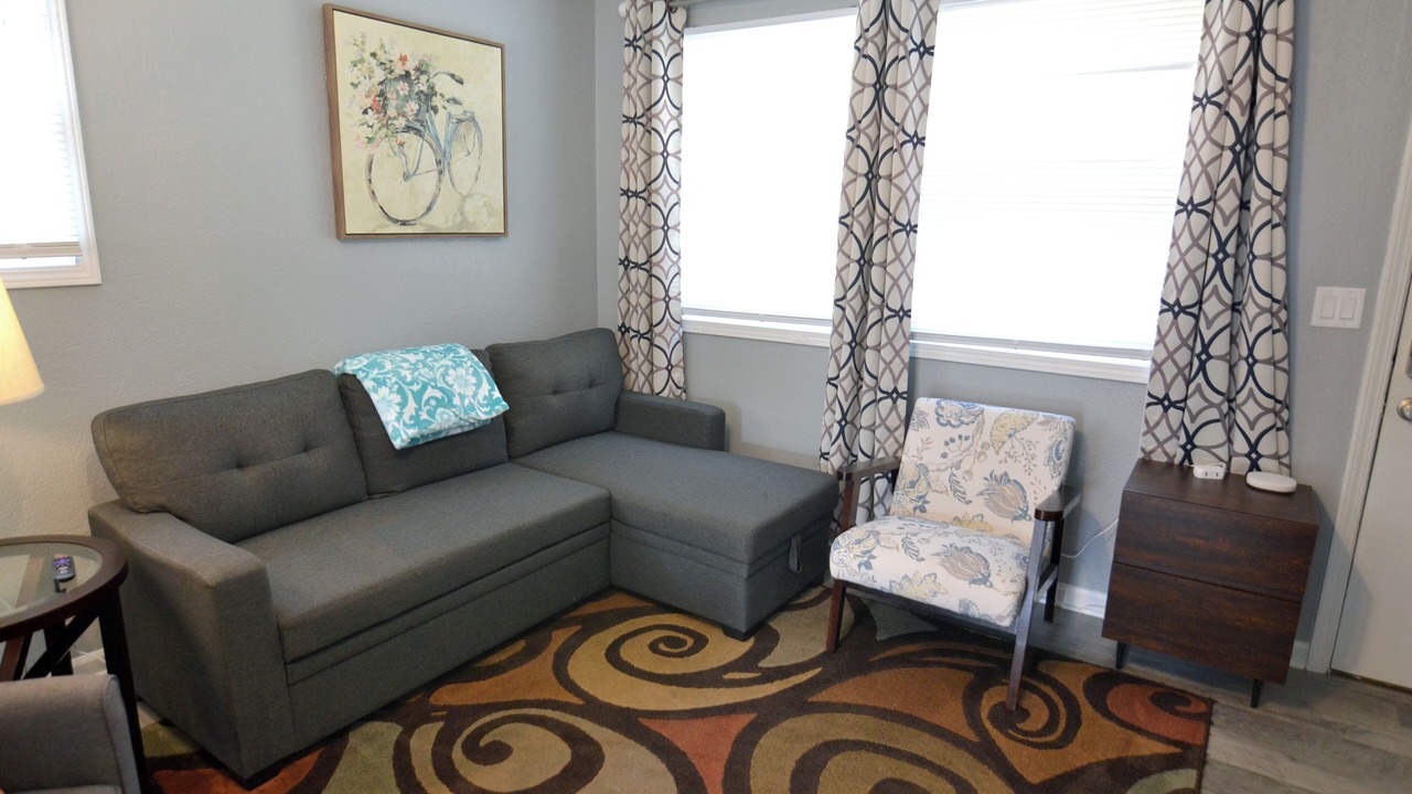 Photo of Livingroom in Stanford