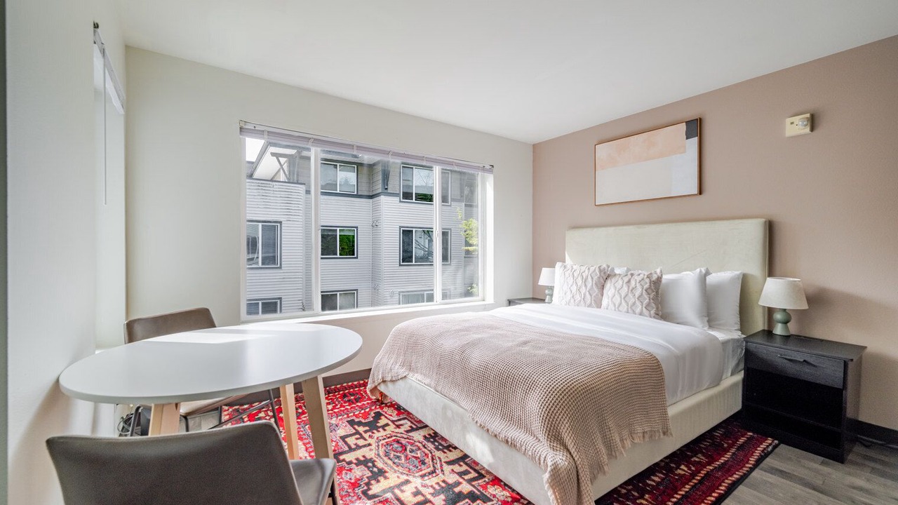 Photo of Bedroom in University District