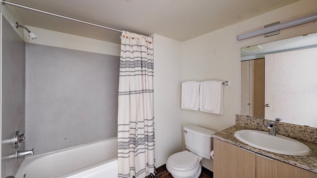 Photo of Bathroom in University District