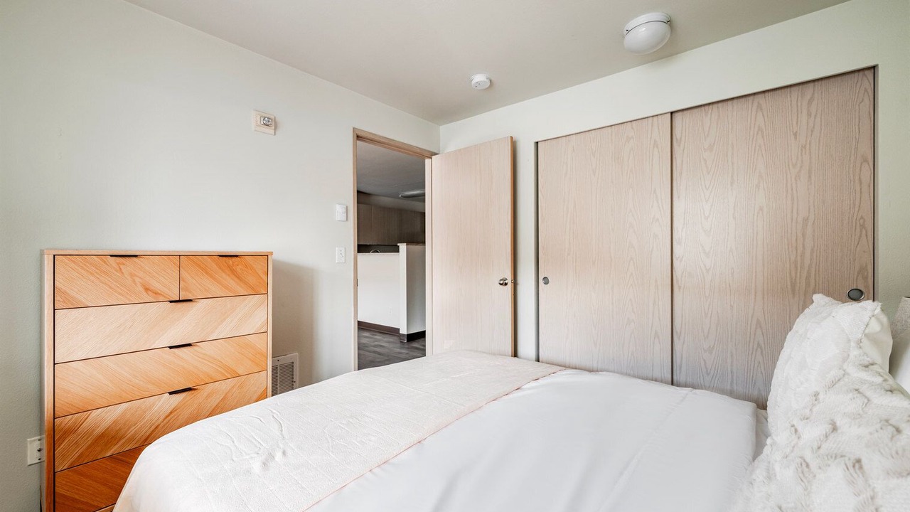 Photo of Bedroom in University District