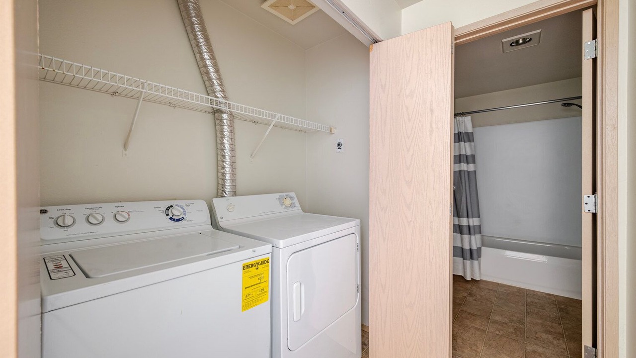 Photo of Others in University District