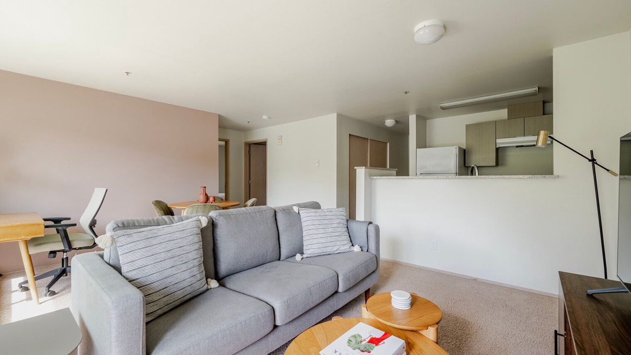 Photo of Livingroom in University District