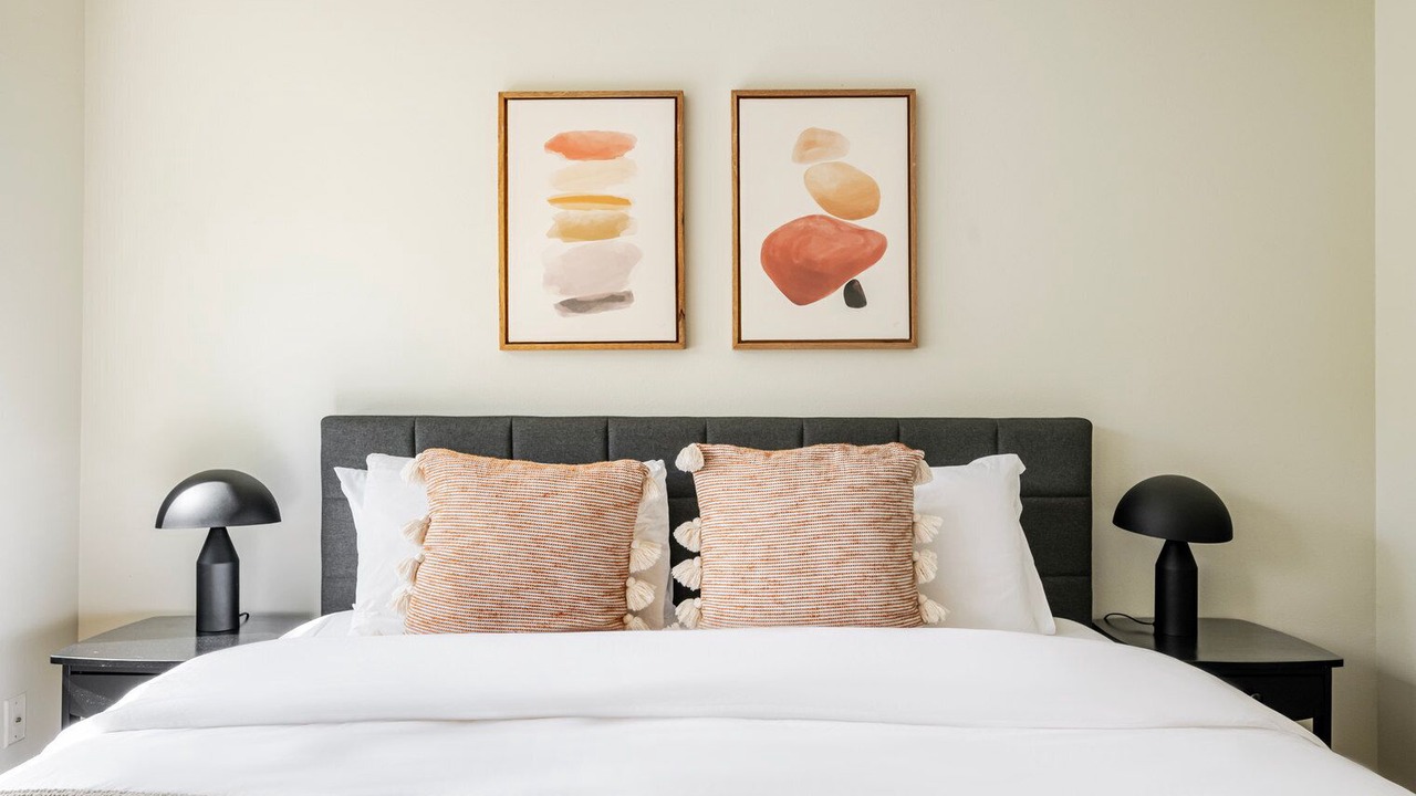 Photo of Bedroom in University District